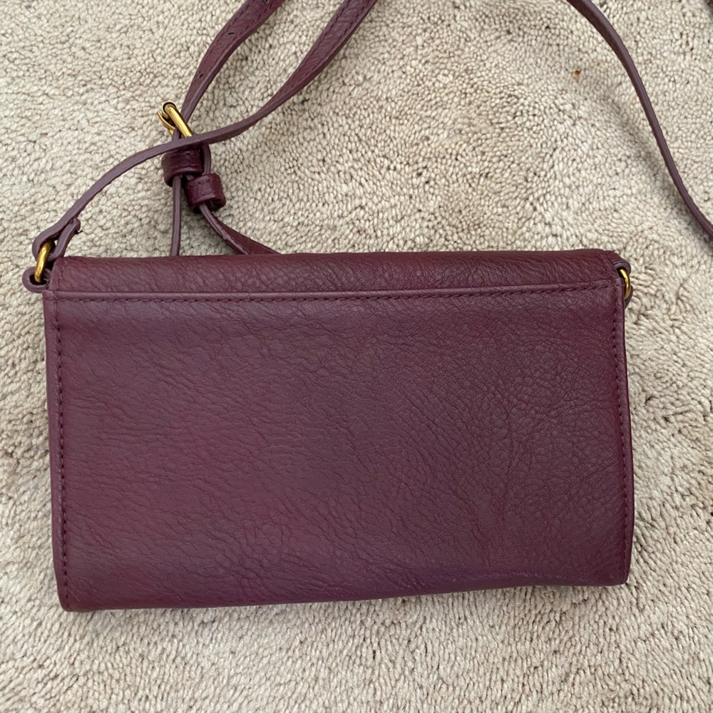 Universal Thread Crossbody Wallet! - image 2